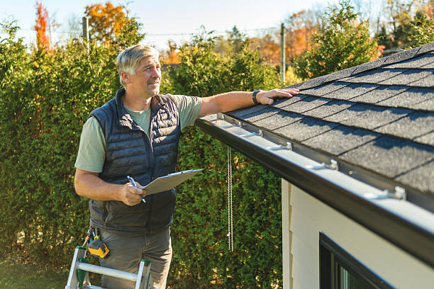 Professional Roof Replacement technician working in Glidden, TX